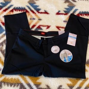 NWT Dickies relaxed fit stretch Capri